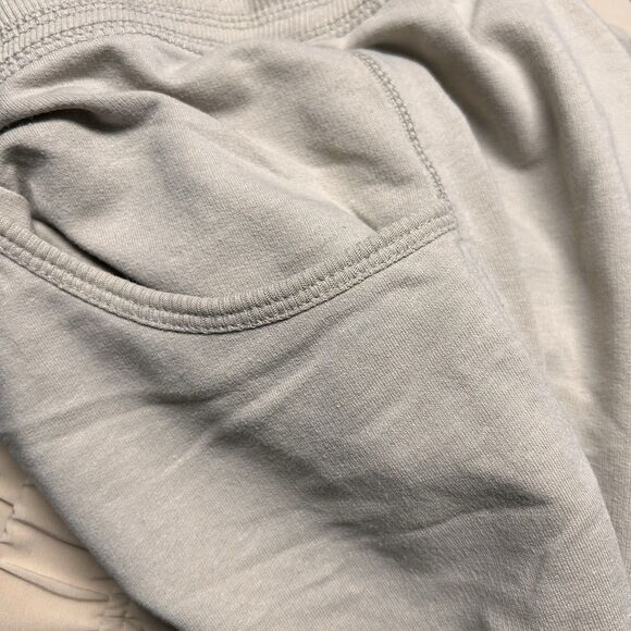 Bobbie Brooks Women 2X Khaki Pull On Capri Pants Elastic Waist - Picture 7 of 8